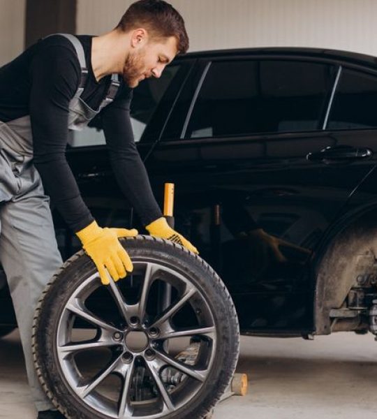 The Ultimate Guide to Identifying and Fixing Wheel Refinishing Needs for Your Car